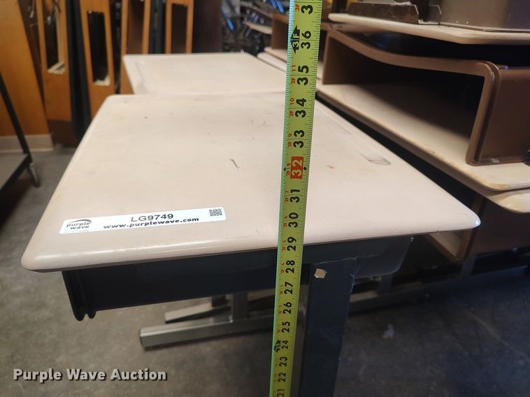 image for item LG9749 (30) desks