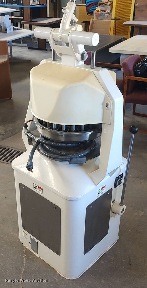 image for item LG9754 Dutchess  dough divider