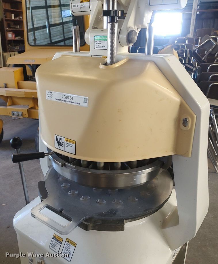 image for item LG9754 Dutchess  dough divider