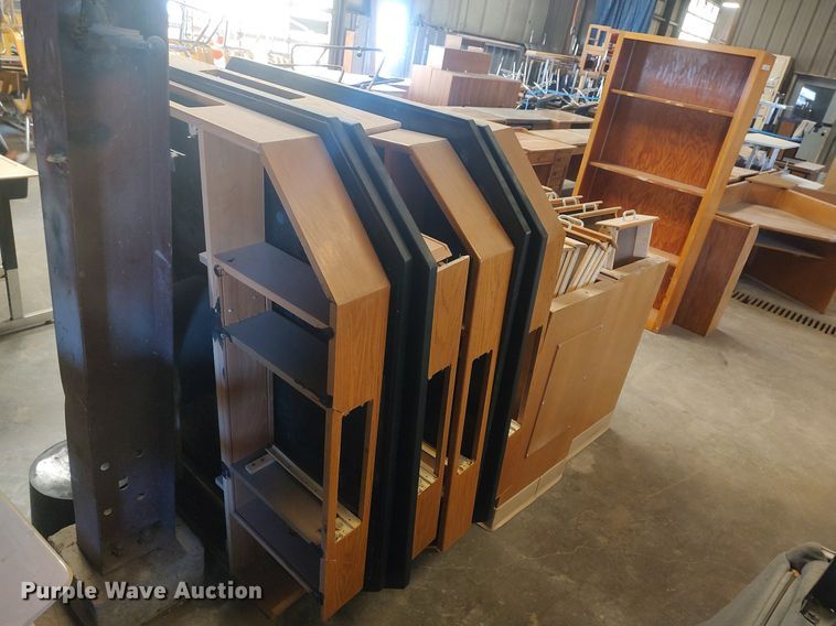 image for item LG9755 (3) laboratory work stations