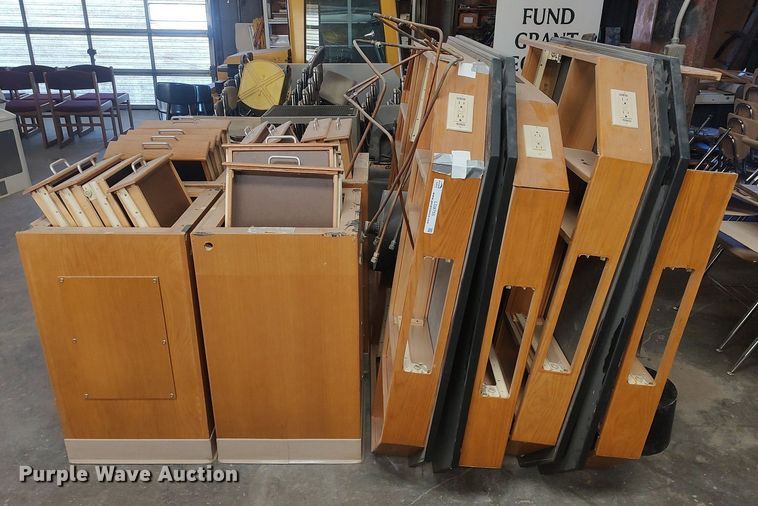 image for item LG9755 (3) laboratory work stations