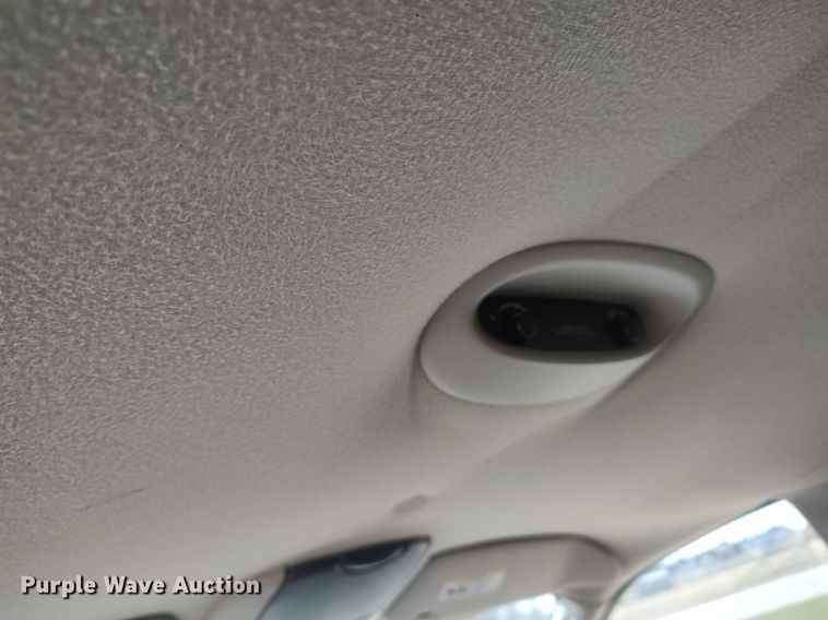 image for item LG9760 2006 Chrysler Town & Country  van