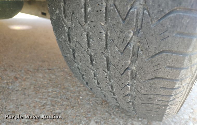 image for item LG9760 2006 Chrysler Town & Country  van