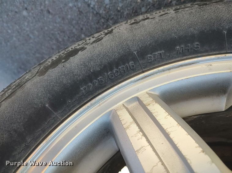 image for item LG9760 2006 Chrysler Town & Country  van