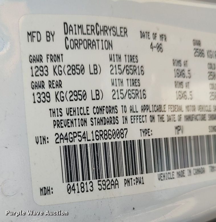 image for item LG9760 2006 Chrysler Town & Country  van