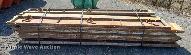 image for item LI9026 (60) concrete forms