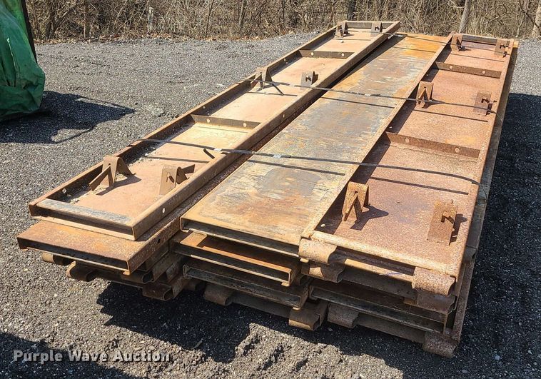 image for item LI9026 (60) concrete forms