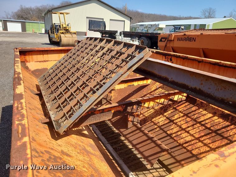 image for item LI9027 (2) Warren spreaders