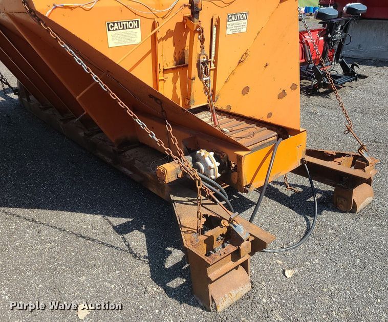 image for item LI9027 (2) Warren spreaders