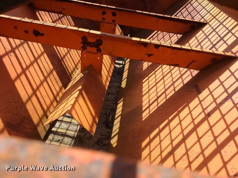 image for item LI9027 (2) Warren spreaders