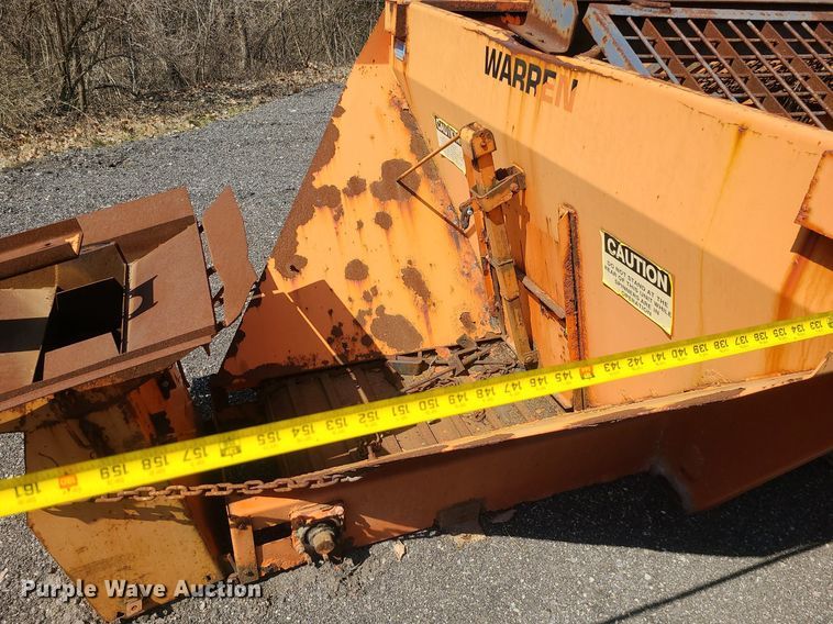 image for item LI9027 (2) Warren spreaders