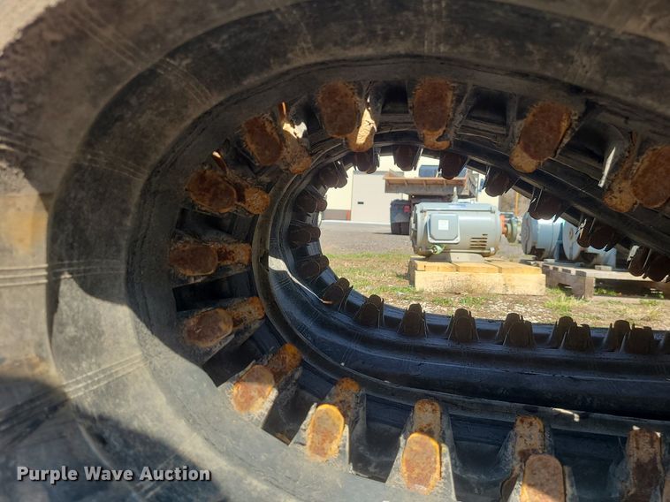 image for item LI9031 Rubber tracks