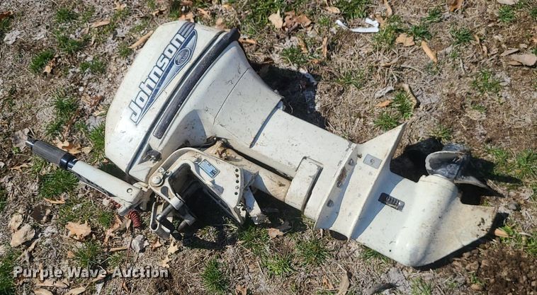 image for item LI9033 (2) 14' L boats