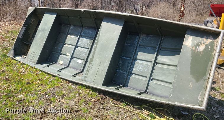 image for item LI9033 (2) 14' L boats