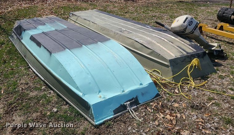 image for item LI9033 (2) 14' L boats