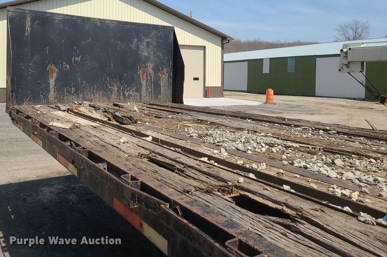 image for item LI9036 1973 Dorsey  flatbed trailer