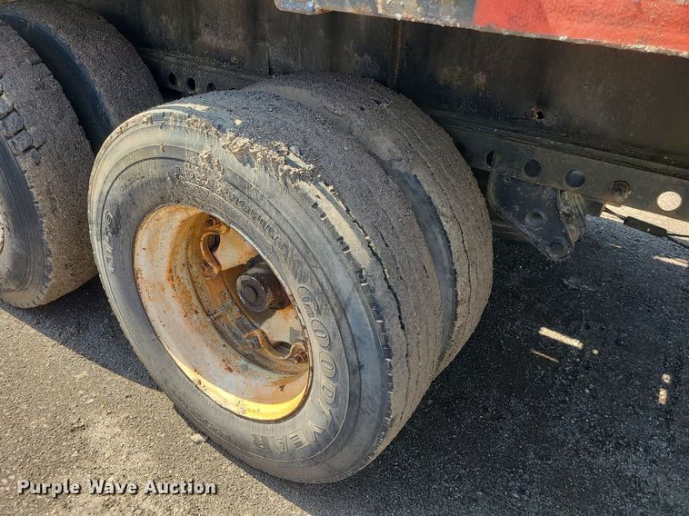 image for item LI9036 1973 Dorsey  flatbed trailer