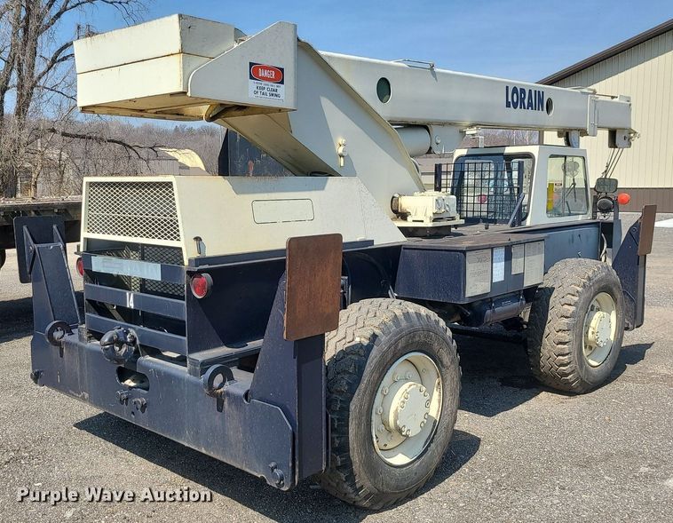 image for item LI9037 Lorain LRT-100  crane
