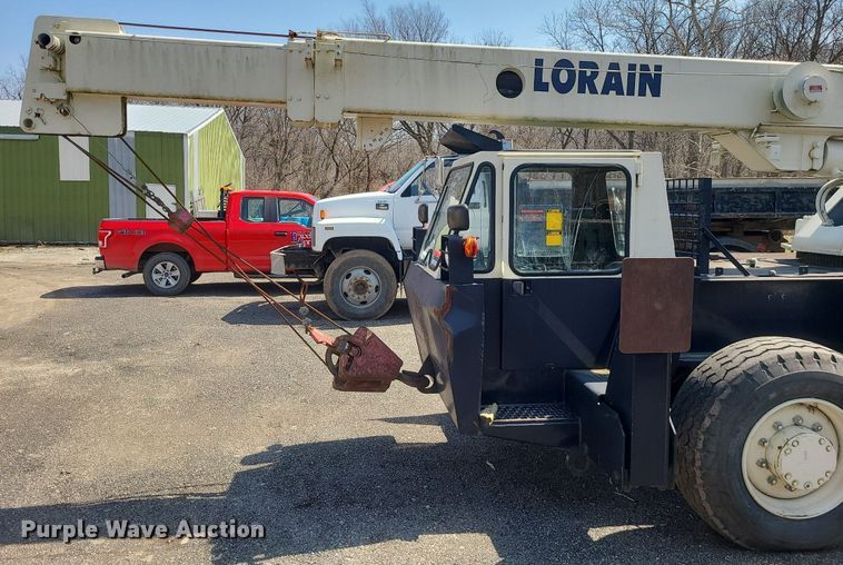 image for item LI9037 Lorain LRT-100  crane