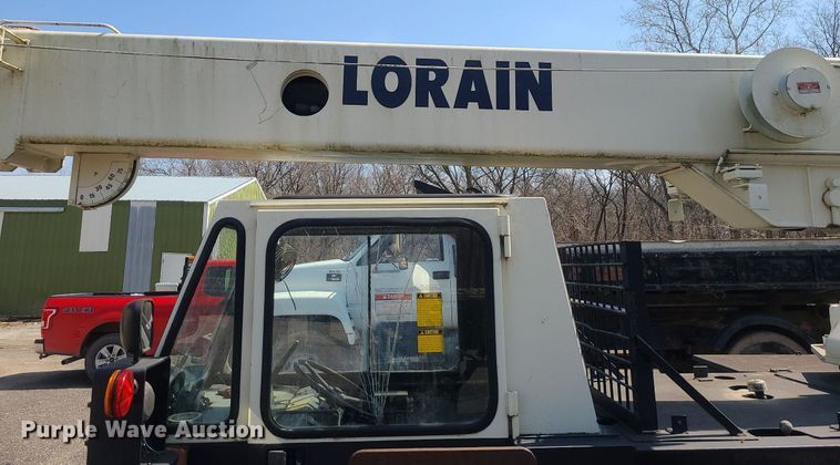 image for item LI9037 Lorain LRT-100  crane