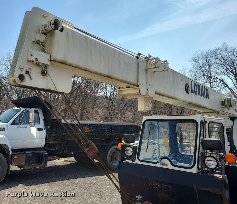 image for item LI9037 Lorain LRT-100  crane