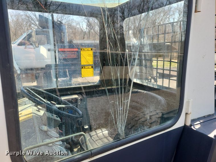 image for item LI9037 Lorain LRT-100  crane