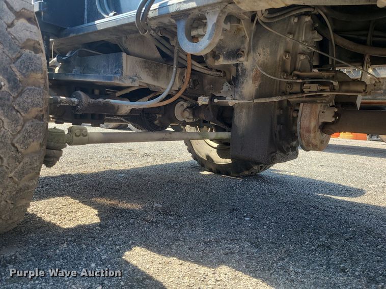 image for item LI9037 Lorain LRT-100  crane