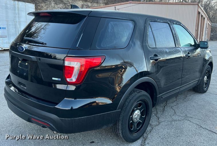 image for item LI9555 2017 Ford Explorer Police Interceptor  SUV