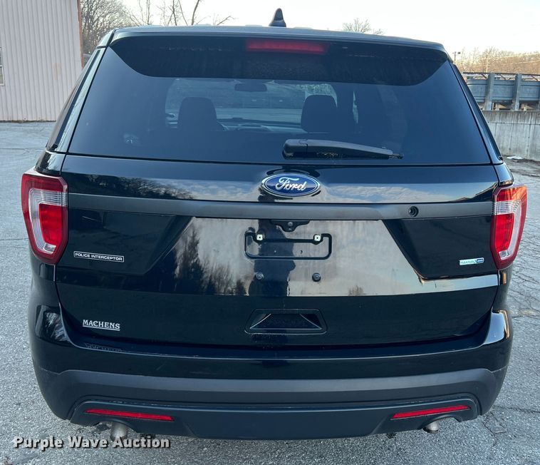 image for item LI9555 2017 Ford Explorer Police Interceptor  SUV