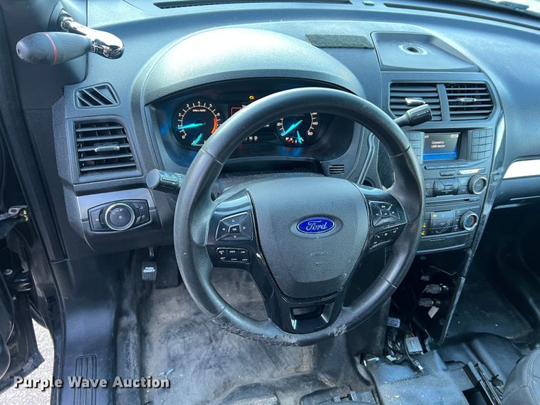 image for item LI9555 2017 Ford Explorer Police Interceptor  SUV