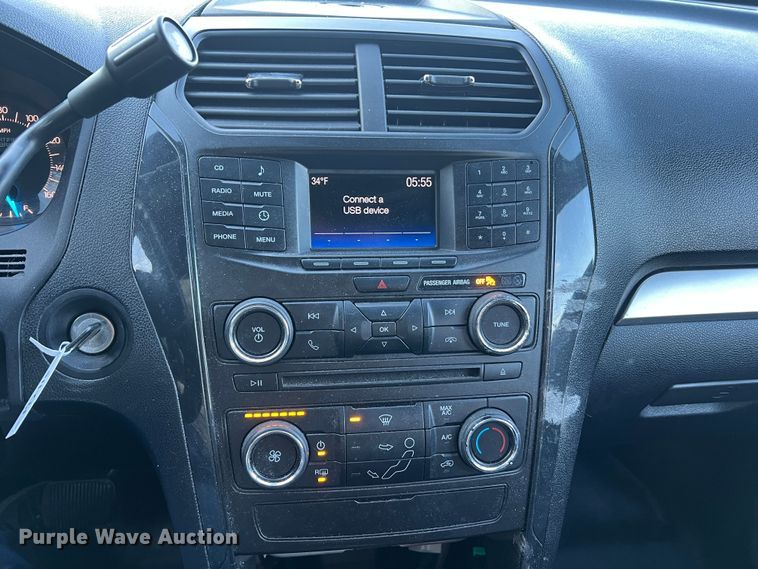 image for item LI9555 2017 Ford Explorer Police Interceptor  SUV