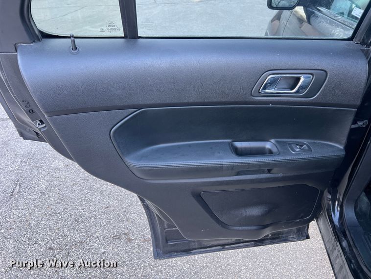 image for item LI9555 2017 Ford Explorer Police Interceptor  SUV