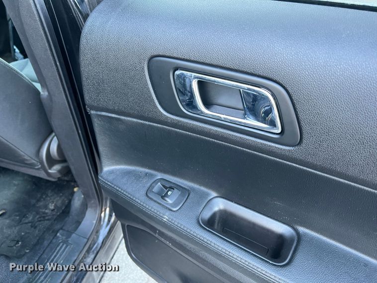 image for item LI9555 2017 Ford Explorer Police Interceptor  SUV