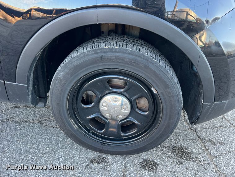 image for item LI9555 2017 Ford Explorer Police Interceptor  SUV