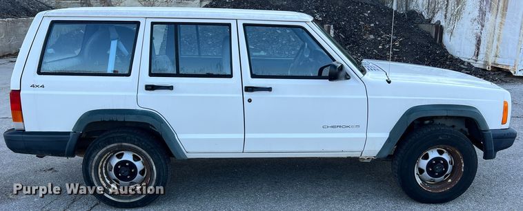 image for item LI9556 1998 Jeep Cherokee  SUV