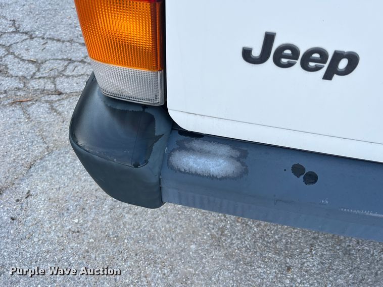 image for item LI9556 1998 Jeep Cherokee  SUV