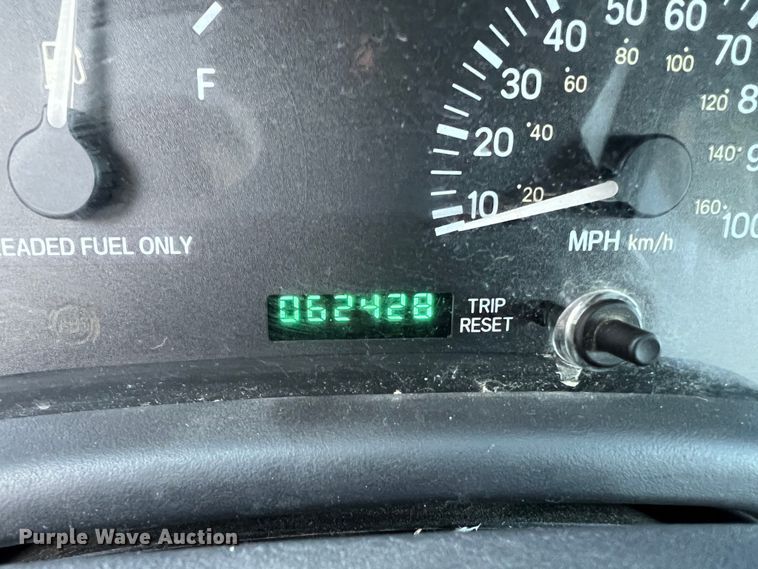 image for item LI9556 1998 Jeep Cherokee  SUV