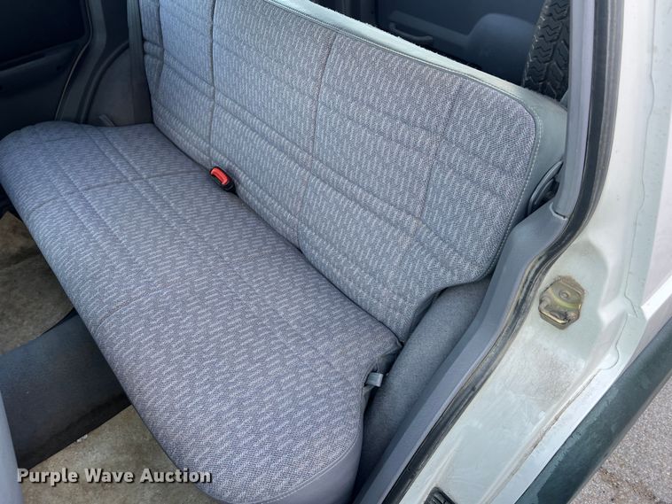 image for item LI9556 1998 Jeep Cherokee  SUV