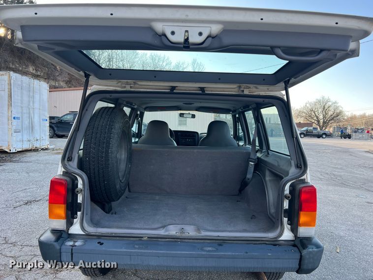 image for item LI9556 1998 Jeep Cherokee  SUV