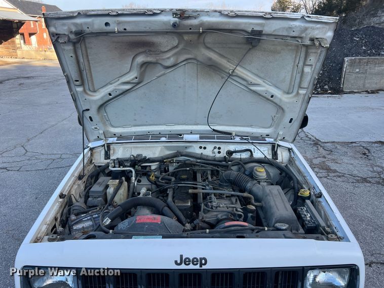 image for item LI9556 1998 Jeep Cherokee  SUV