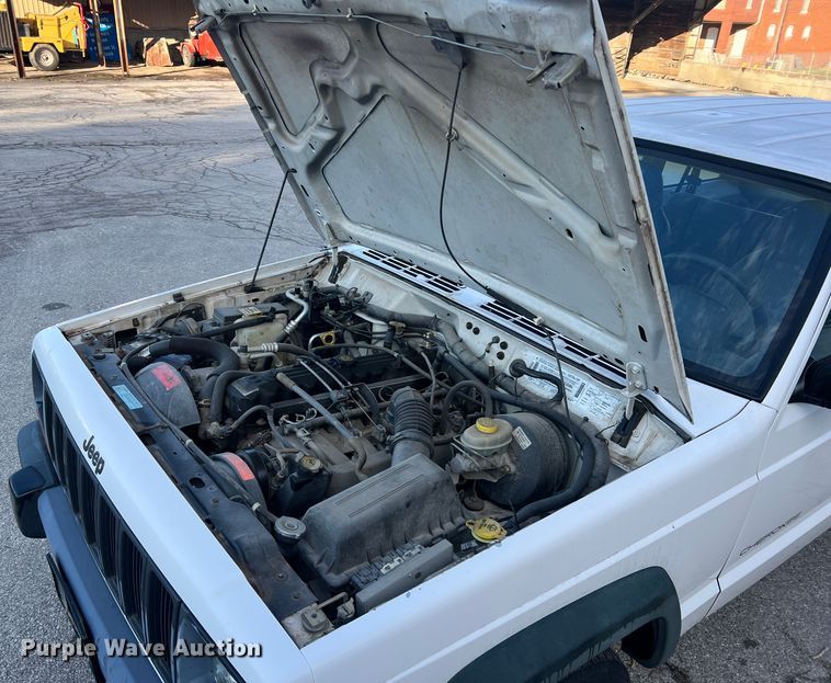 image for item LI9556 1998 Jeep Cherokee  SUV