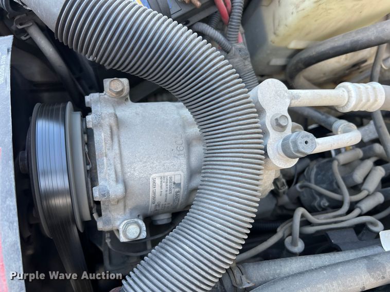 image for item LI9556 1998 Jeep Cherokee  SUV