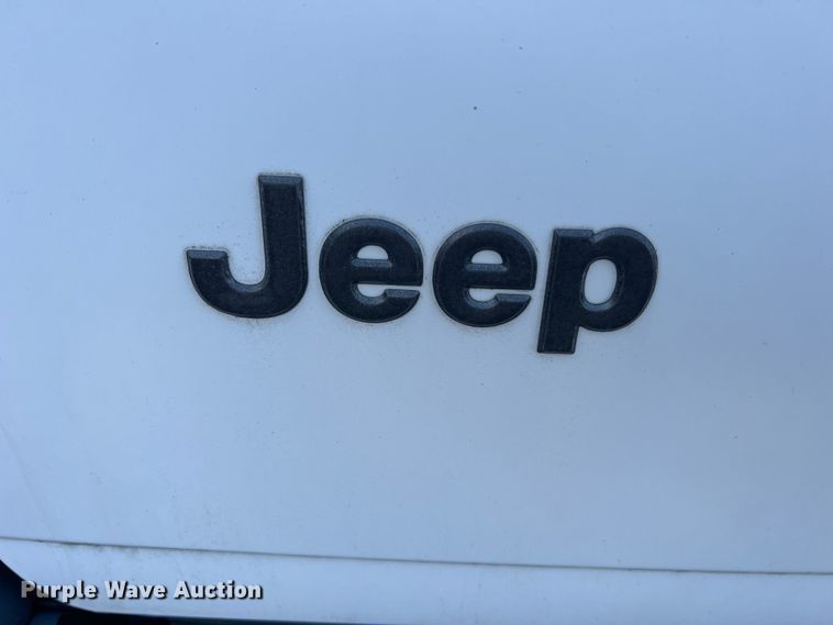 image for item LI9556 1998 Jeep Cherokee  SUV