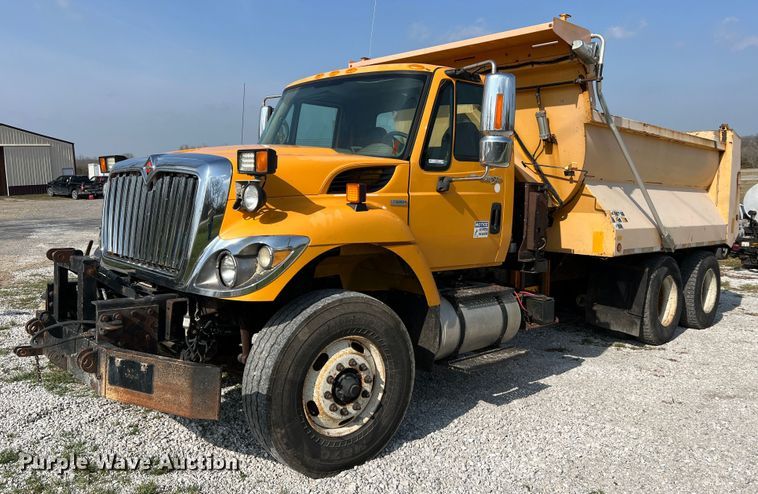 image for item LI9562 2009 International WorkStar 7500  dump truck