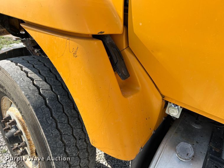 image for item LI9562 2009 International WorkStar 7500  dump truck