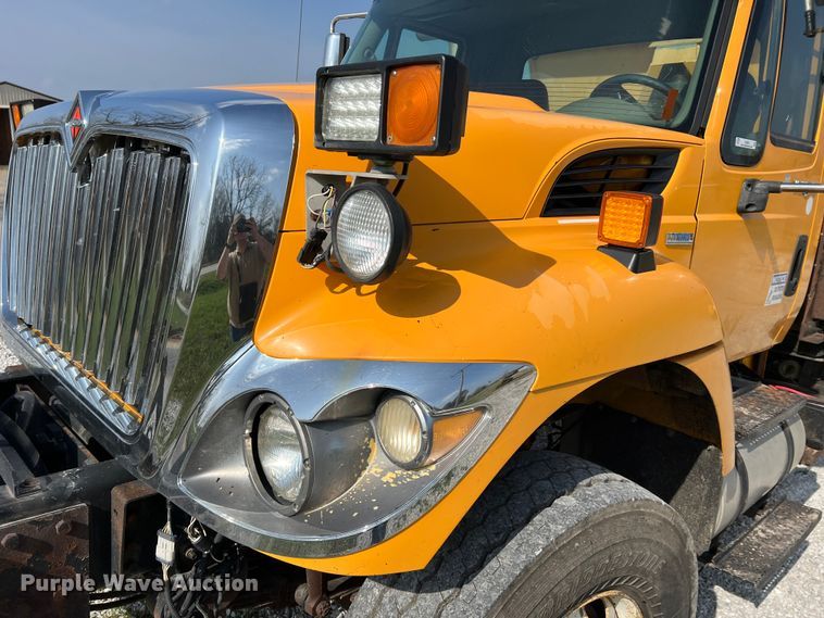 image for item LI9562 2009 International WorkStar 7500  dump truck