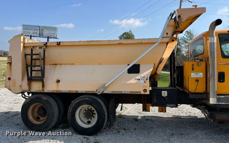 image for item LI9562 2009 International WorkStar 7500  dump truck