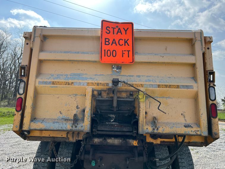 image for item LI9562 2009 International WorkStar 7500  dump truck