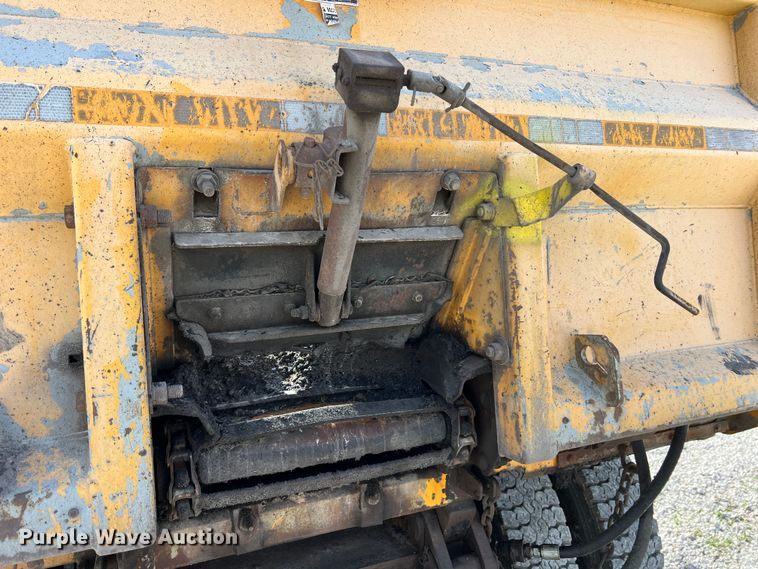 image for item LI9562 2009 International WorkStar 7500  dump truck