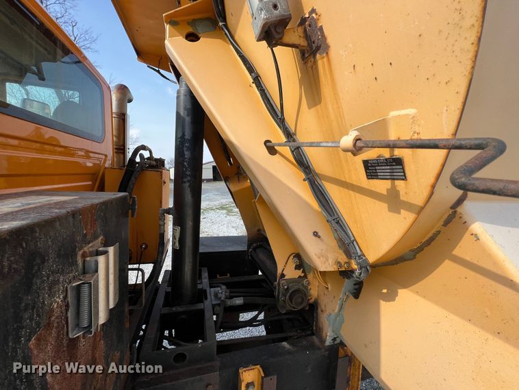 image for item LI9562 2009 International WorkStar 7500  dump truck